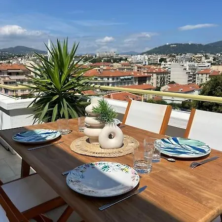 Apartmán Charming Penthouse In - 10 Minutes From Seaside *